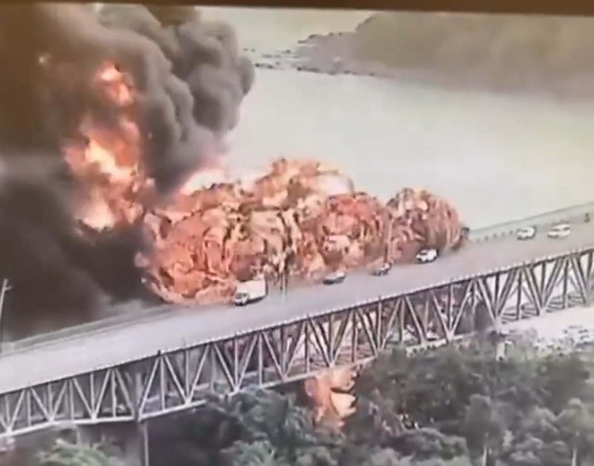 Explosión Puente de las Américas Panamá