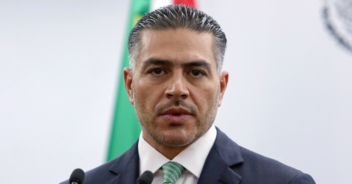 Ficha roja Interpol Rocha Moya