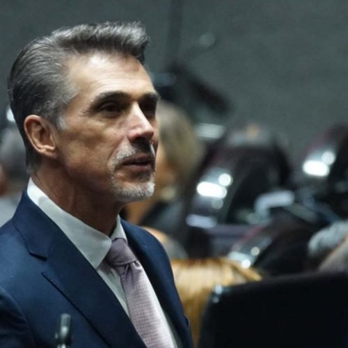 Sergio Mayer licencia San Lázaro